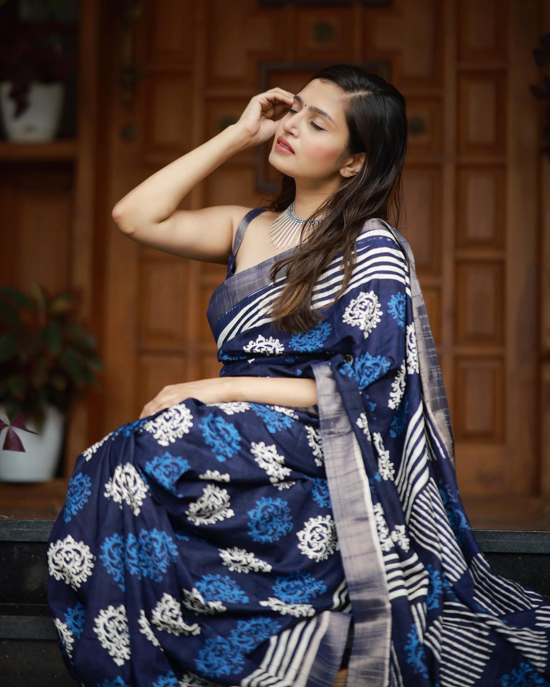 Indigo Batik Print Slub Silk Saree