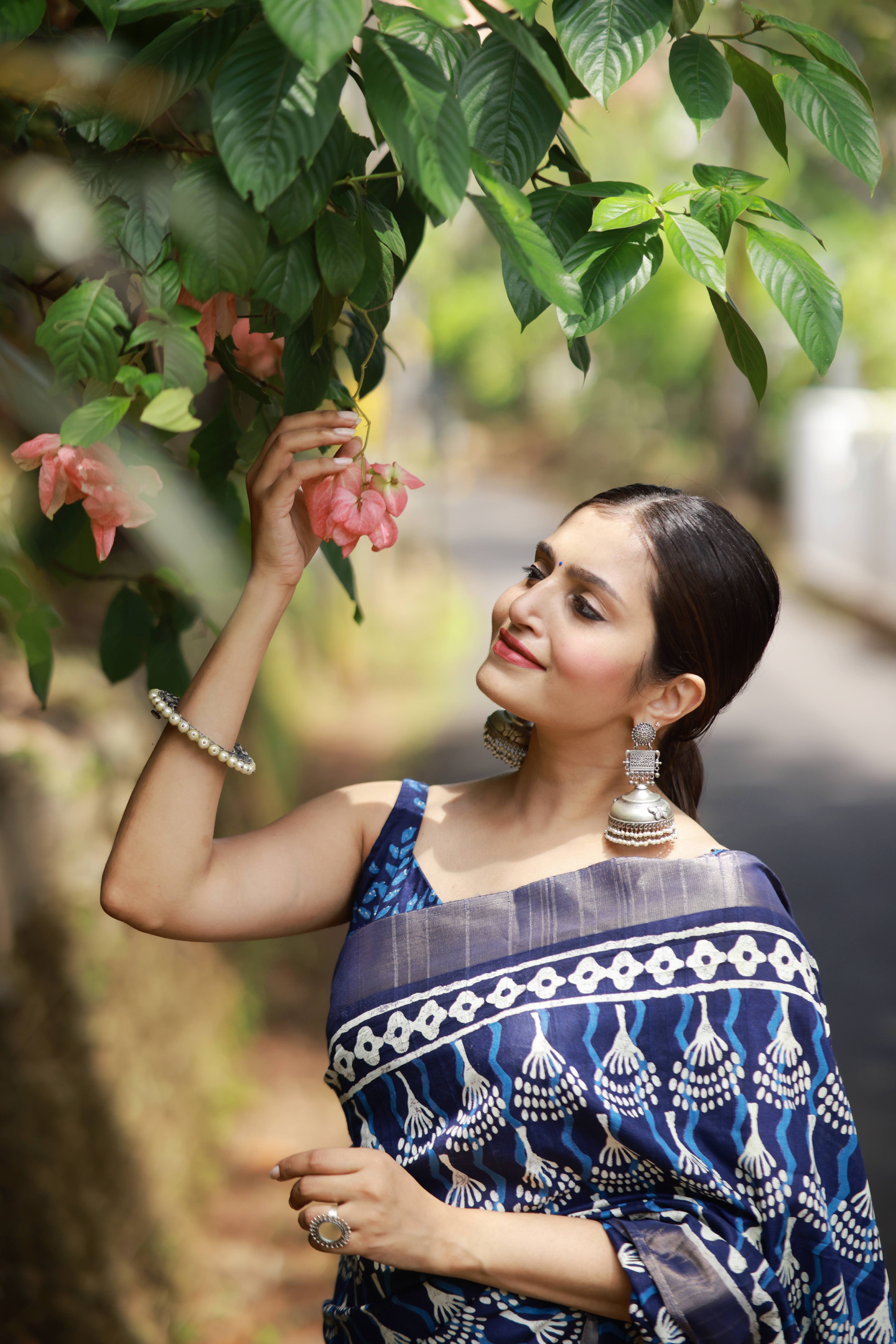 Indigo Batik Print Slub Silk Saree