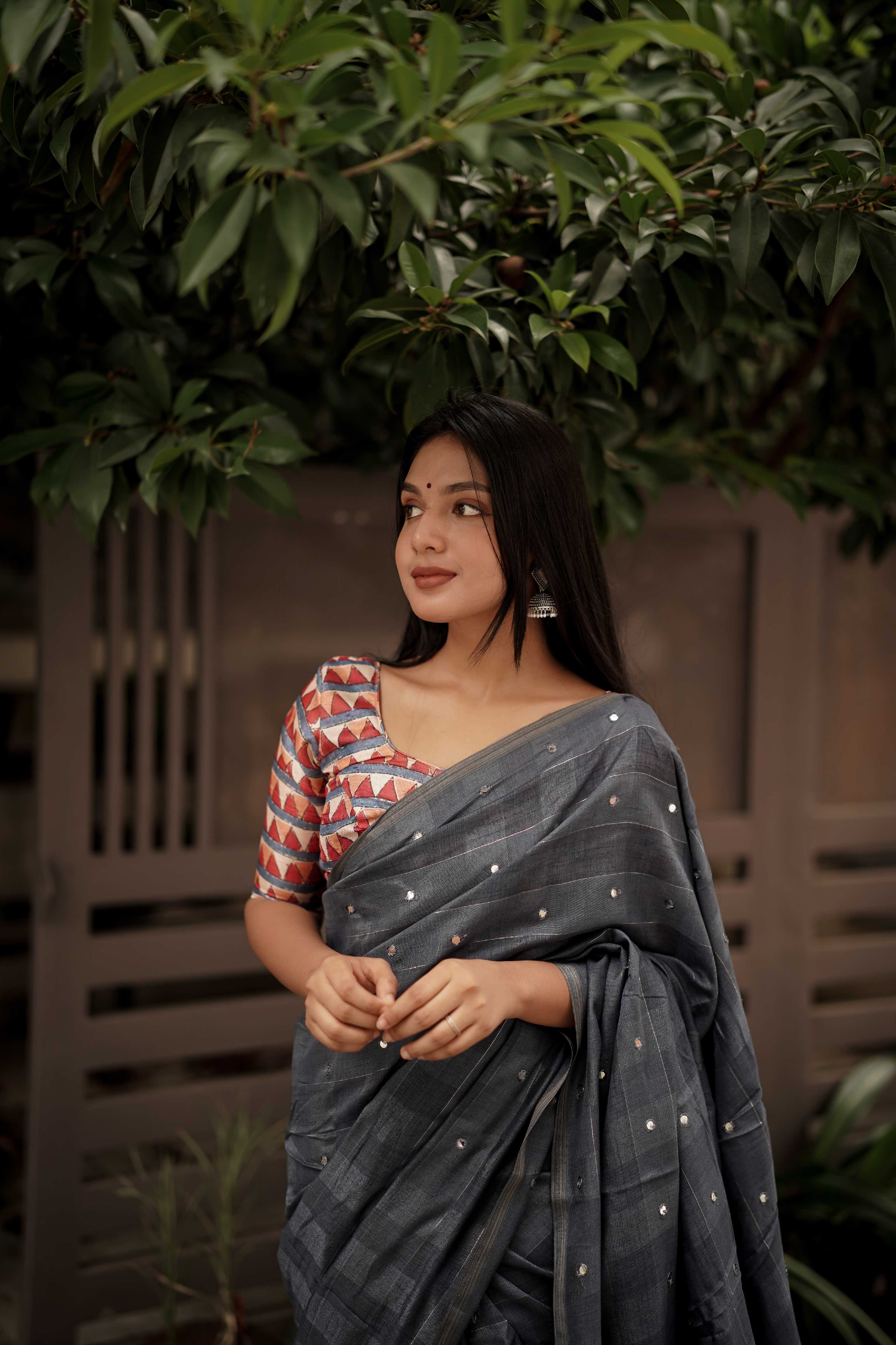 Linen chex Saree with Mirror Work