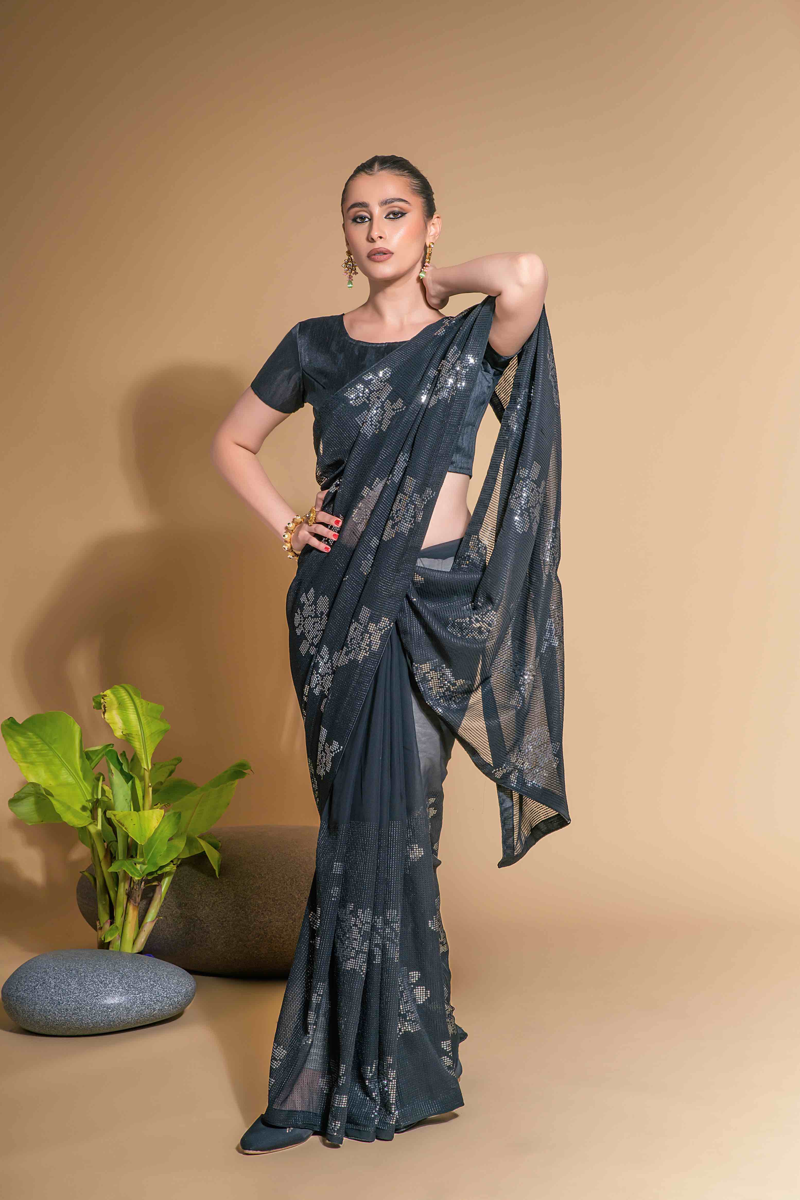 Faux georgette sequence Flower Work Saree With Tone Blouse