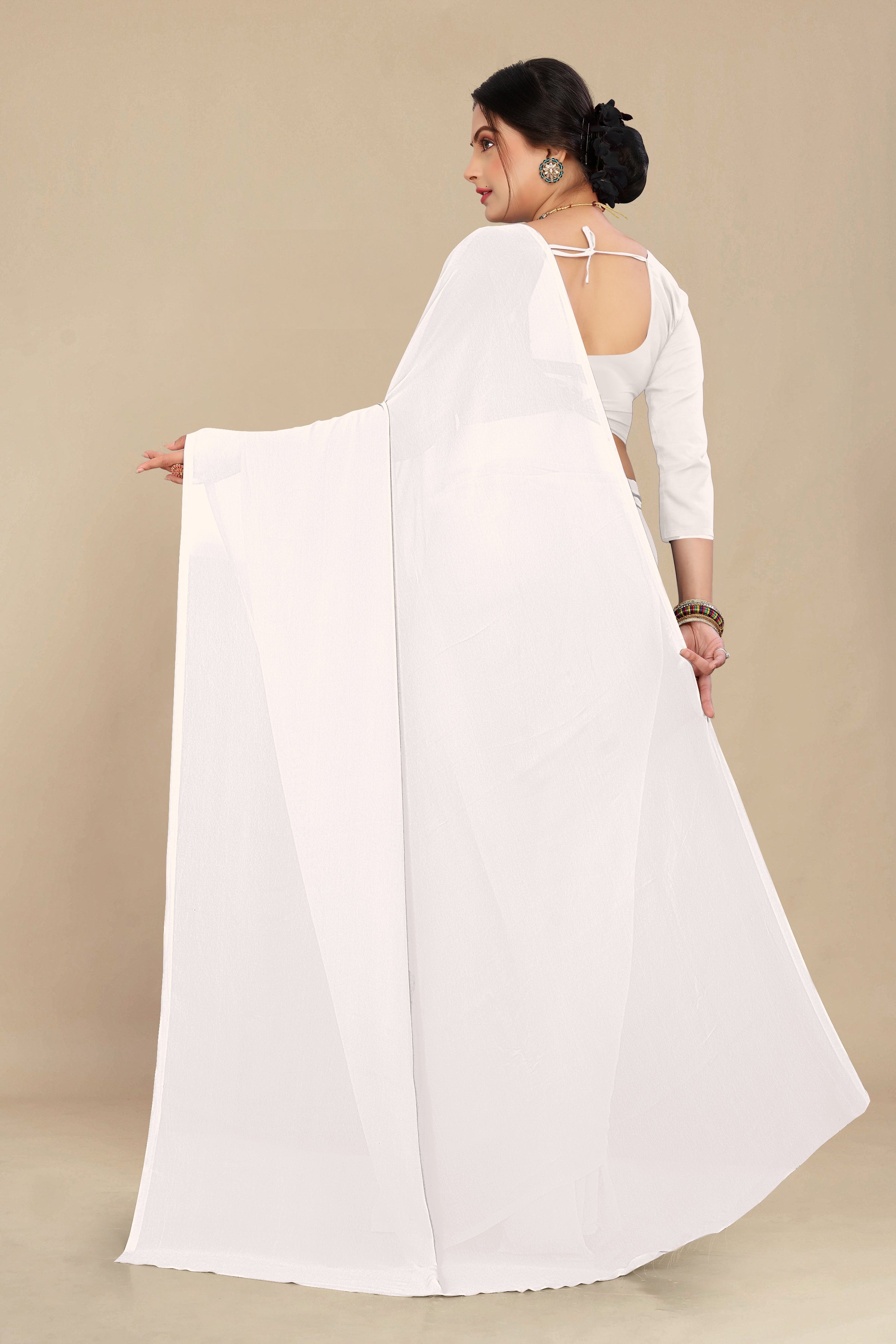 georgette weightless off white saree with grain texture